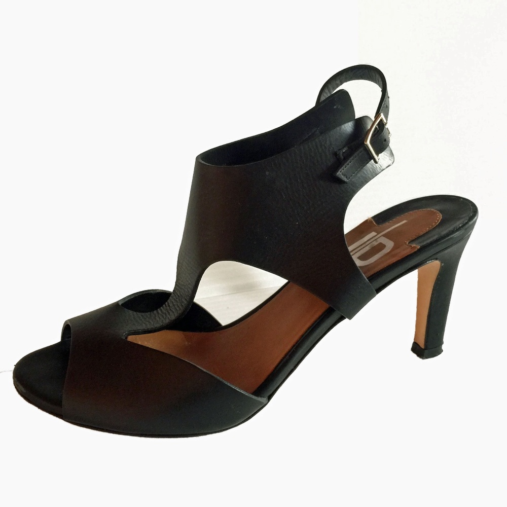 JD Julie Dee Black Leather‎ T-Strap Pumps